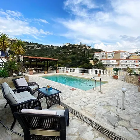 Stay Peyia Bungalow