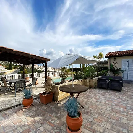 Stay Peyia Bungalow *